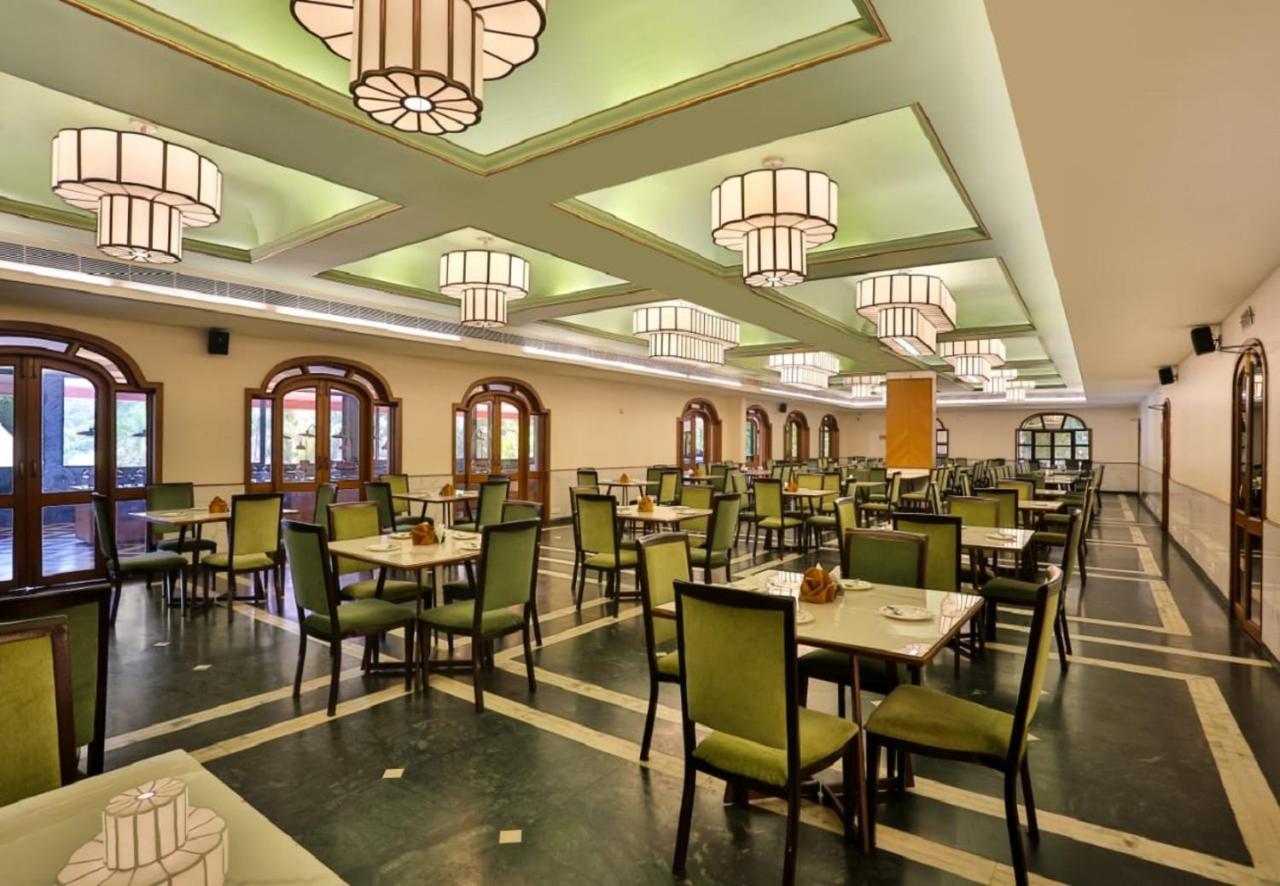 Khanvel Resort Silvassa Ngoại thất bức ảnh