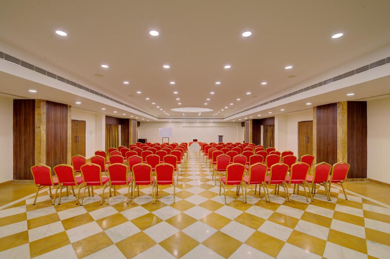 Khanvel Resort Silvassa Ngoại thất bức ảnh