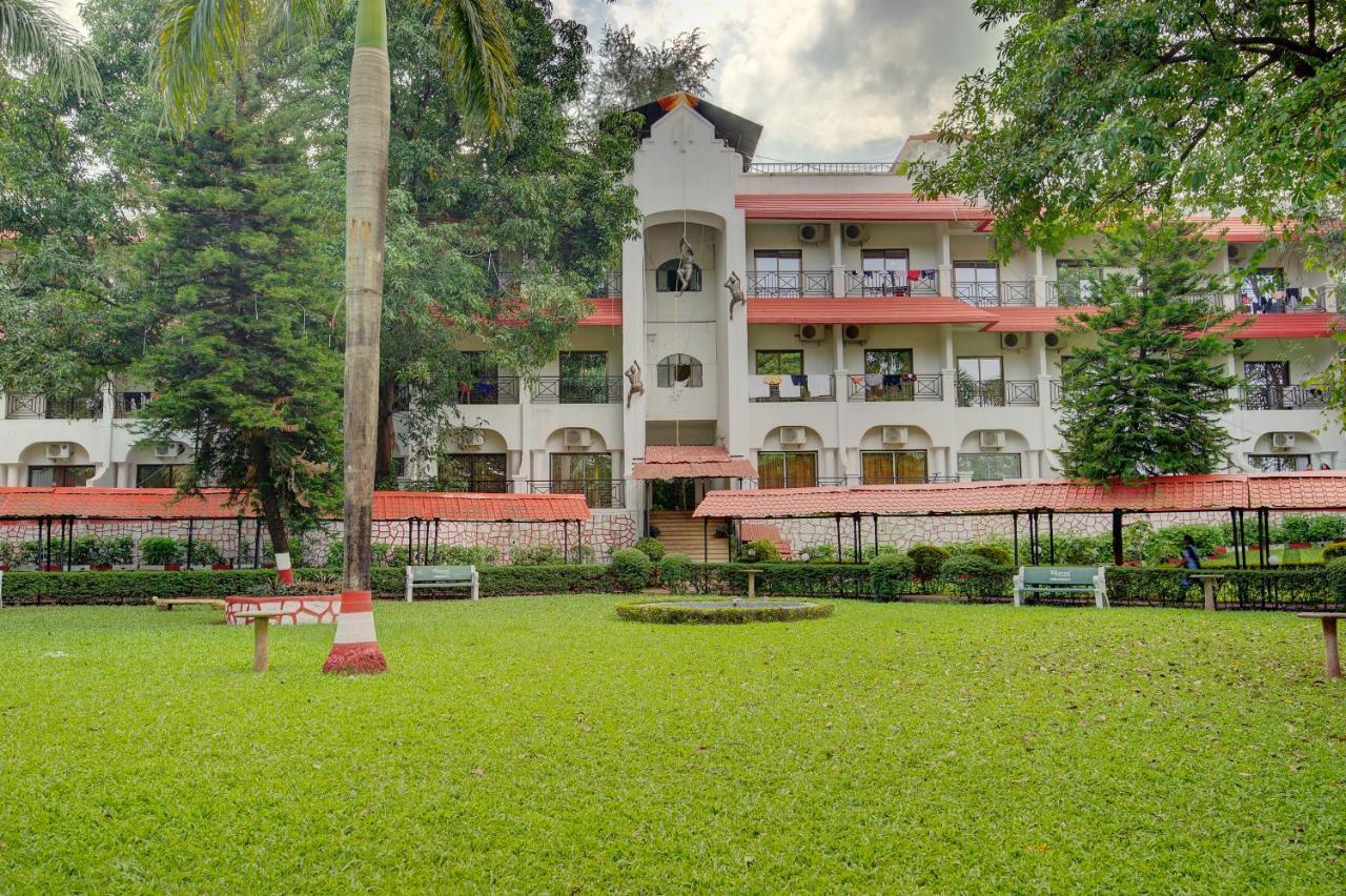 Khanvel Resort Silvassa Ngoại thất bức ảnh