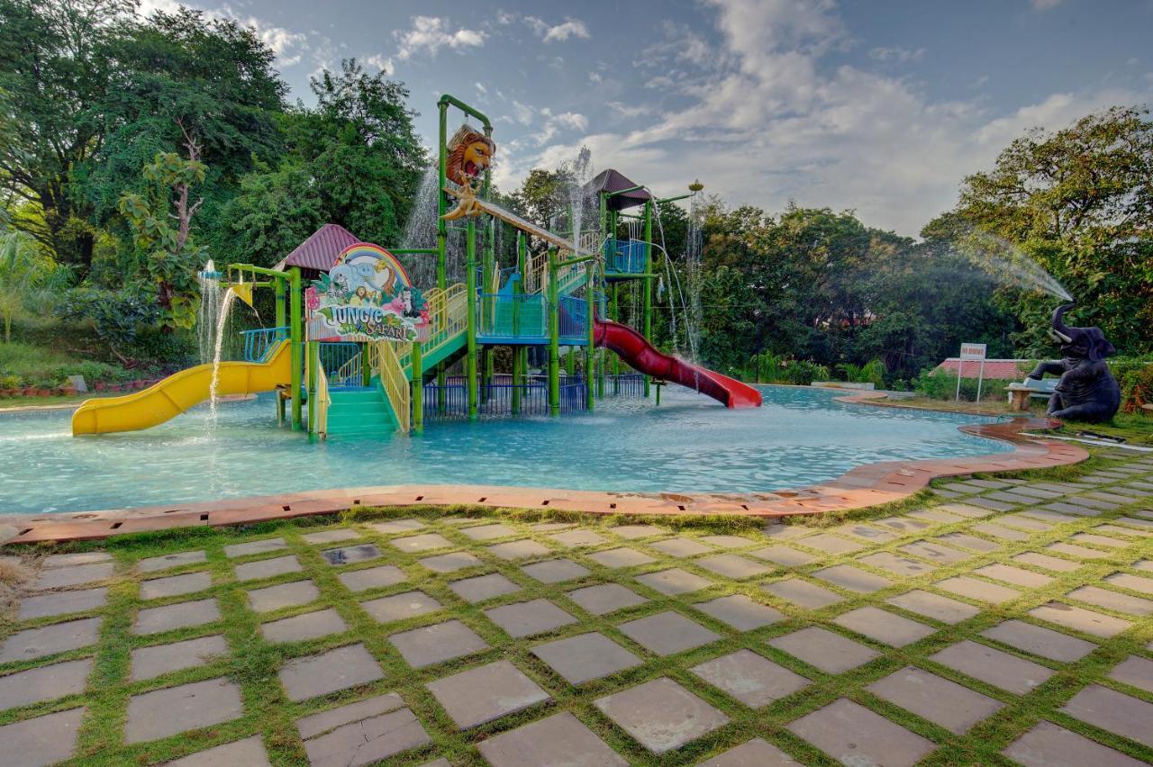 Khanvel Resort Silvassa Ngoại thất bức ảnh